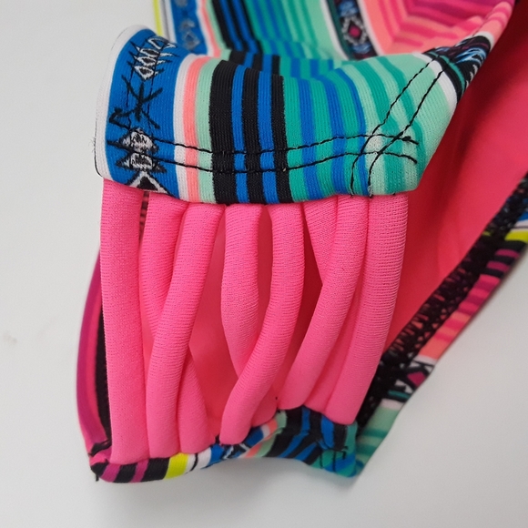 Gossip Girl Two Piece Bikini Swim Suit Blue Pink Aztex Stripe Size 16 Swimwear - Picture 10 of 14